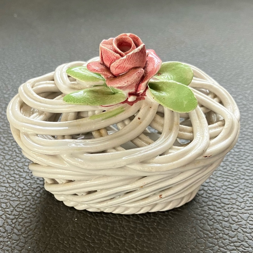 Ceramic Trinket Box
